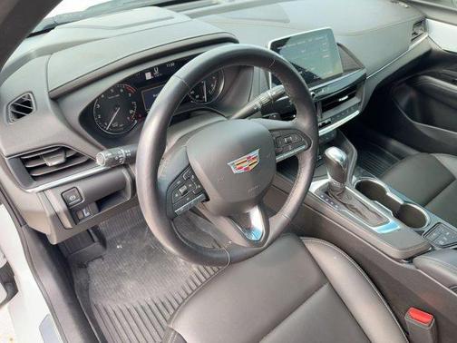 2024 Cadillac CT4 Luxury