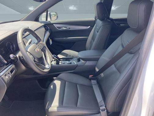 2025 Cadillac XT6 Luxury FWD