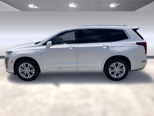 2025 Cadillac XT6 Luxury FWD