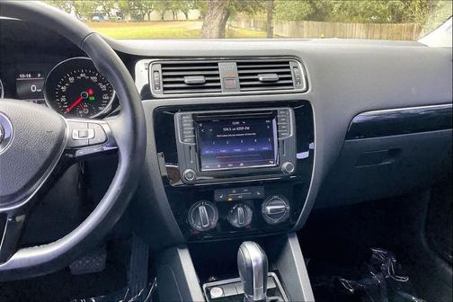 2016 Volkswagen Jetta 1.8T SEL