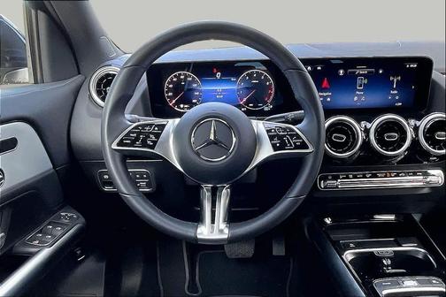 Cosmos Black Metallic 2026 Mercedes-Benz GLA 250 4MATIC