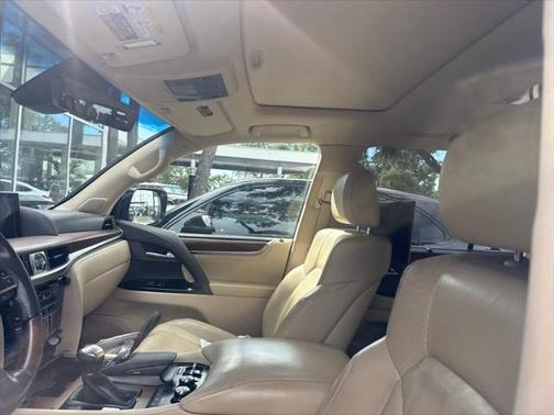 2016 Lexus LX 570 Base