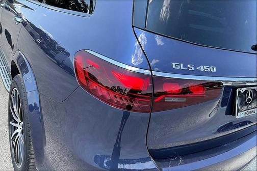 2026 Mercedes-Benz GLS 450 4MATIC