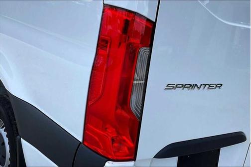 2025 Mercedes-Benz Sprinter 2500 Standard Roof