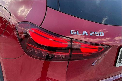 2025 Mercedes-Benz GLA 250 4MATIC