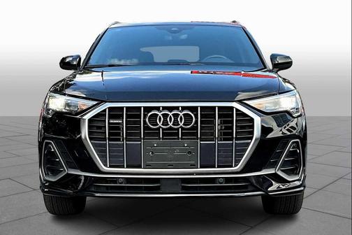 2022 Audi Q3 45 S line Premium