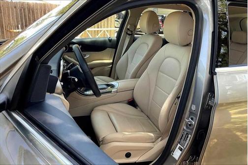 2022 Mercedes-Benz GLC 300 Base