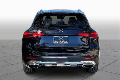 Black 2026 Mercedes-Benz GLC 300 4MATIC
