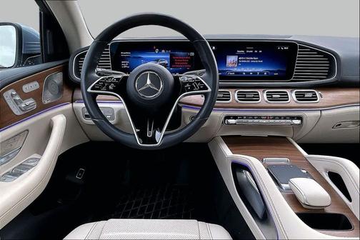 MANUFAKTUR Signature Cote d'Azur Light Blue Met 2025 Mercedes-Benz GLE 450 4MATIC