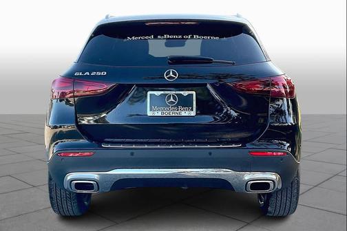 2025 Mercedes-Benz GLA 250 4MATIC