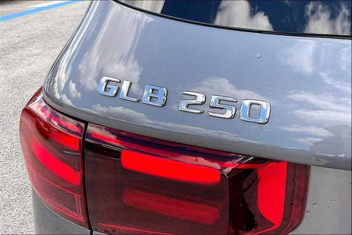 2025 Mercedes-Benz GLB 250 Base