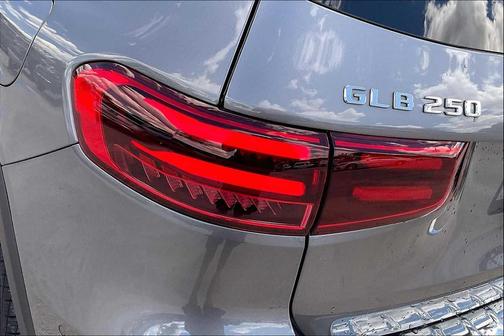 2025 Mercedes-Benz GLB 250 Base