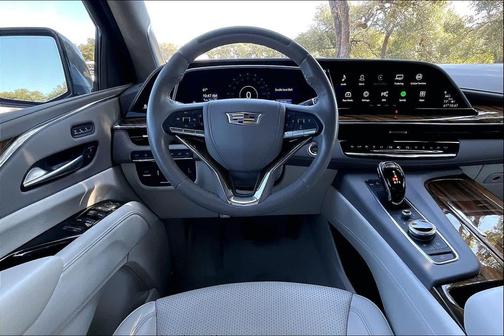 2024 Cadillac Escalade ESV Sport Platinum