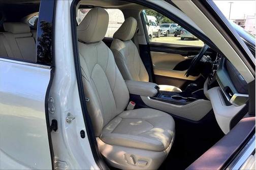 2022 Toyota Highlander Limited