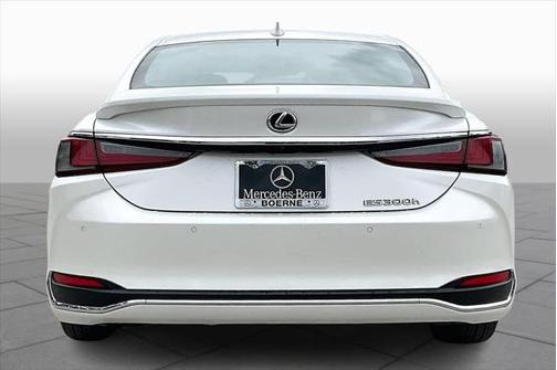 2024 Lexus ES 300h Ultra Luxury