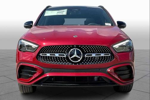 MANUFAKTUR Patagonia Red Metallic 2024 Mercedes-Benz GLA 250 Base