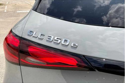 2025 Mercedes-Benz GLC 350e Base