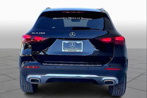 2025 Mercedes-Benz GLA 250 4MATIC