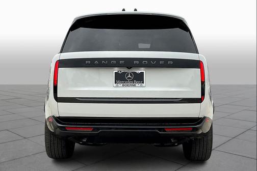 2025 Land Rover Range Rover P400 SE 7 Seat