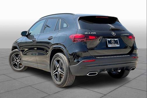 Black 2026 Mercedes-Benz GLA 250 4MATIC