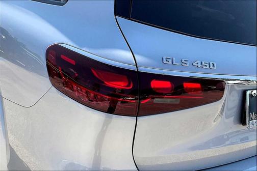 2026 Mercedes-Benz GLS 450 4MATIC