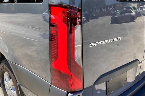 2025 Mercedes-Benz Sprinter 2500 