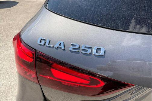 2026 Mercedes-Benz GLA 250 4MATIC