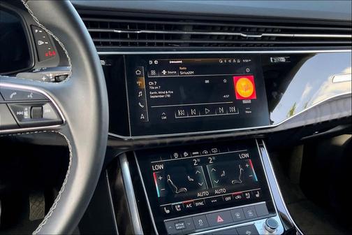 2022 Audi Q8 55 Premium Plus