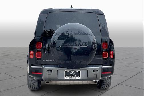 2024 Land Rover Defender Outbound