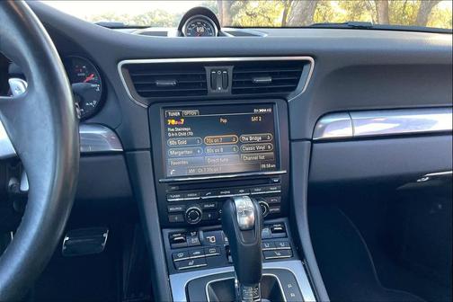 2016 Porsche 911 Black Edition