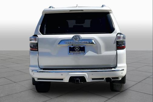 Blizzard Pearl 2020 Toyota 4Runner Limited