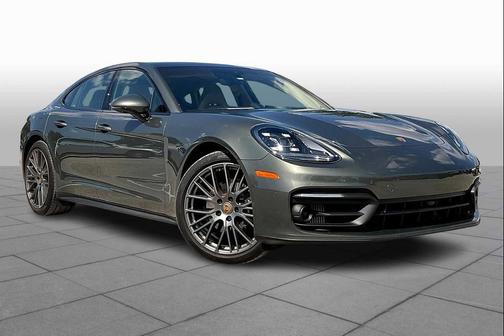 2023 Porsche Panamera RWD