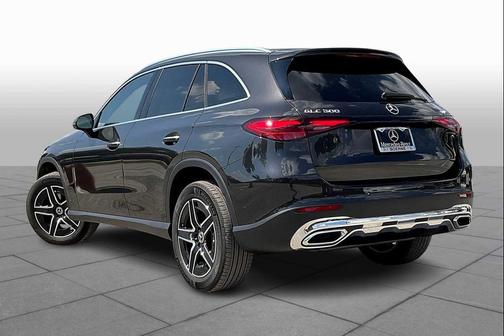 2026 Mercedes-Benz GLC 300 4MATIC