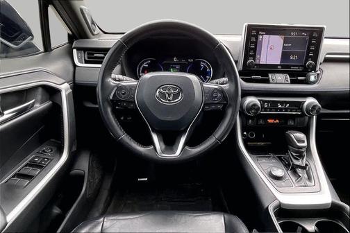 Blizzard Pearl w/Black Roof 2019 Toyota RAV4 Hybrid SE