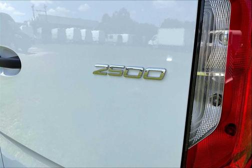 2025 Mercedes-Benz Sprinter 2500 Standard Roof