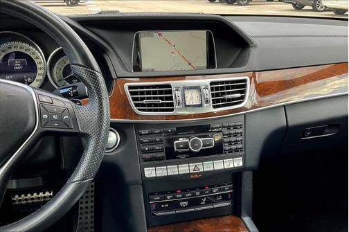 2015 Mercedes-Benz E-Class 4MATIC