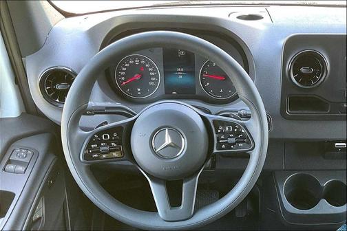 2024 Mercedes-Benz Sprinter 2500 Standard Roof