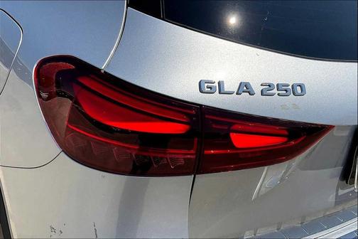 2025 Mercedes-Benz GLA 250 4MATIC