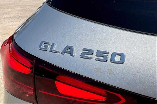 2025 Mercedes-Benz GLA 250 4MATIC