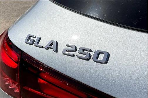2025 Mercedes-Benz GLA 250 Base
