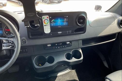 2024 Mercedes-Benz Sprinter 2500 Standard Roof