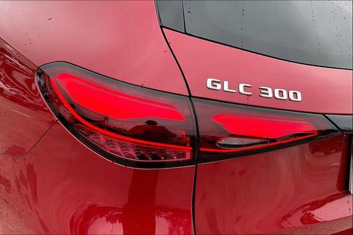 MANUFAKTUR Patagonia Red Metallic 2026 Mercedes-Benz GLC 300 Base