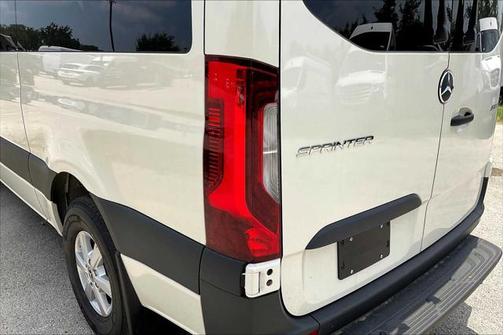 2025 Mercedes-Benz Sprinter 2500 Standard Roof