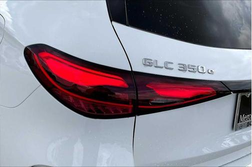 2025 Mercedes-Benz GLC 350e Base