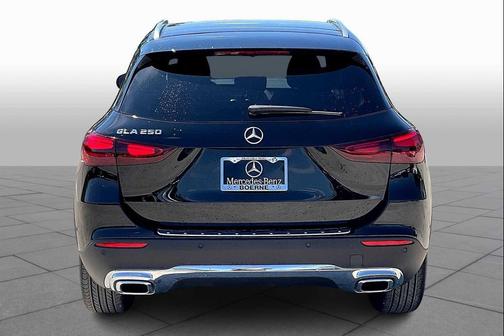 2025 Mercedes-Benz GLA 250 4MATIC