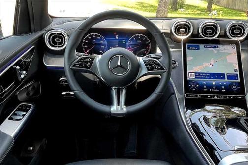 2025 Mercedes-Benz GLC 300 4MATIC