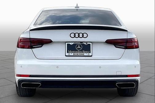 Glacier White Metallic 2019 Audi A4 40 Titanium Premium