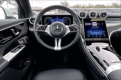 2026 Mercedes-Benz GLC 300 4MATIC