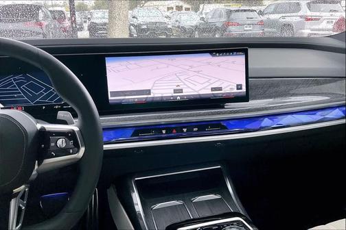 2025 BMW 760 xDrive