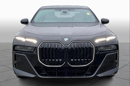 2025 BMW 760 xDrive
